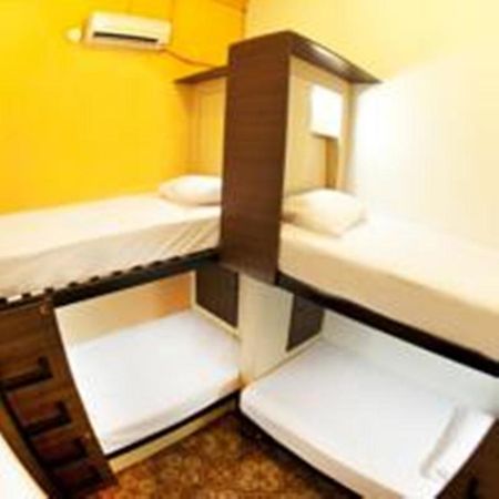 Red Inn Heritage Guest House 乔治敦 外观 照片