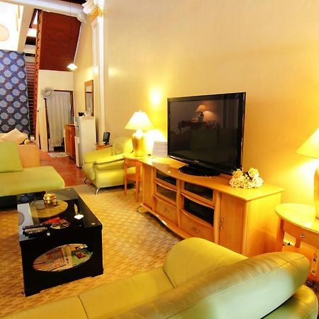 Red Inn Heritage Guest House 乔治敦 外观 照片
