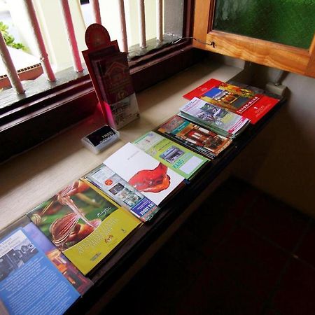 Red Inn Heritage Guest House 乔治敦 外观 照片