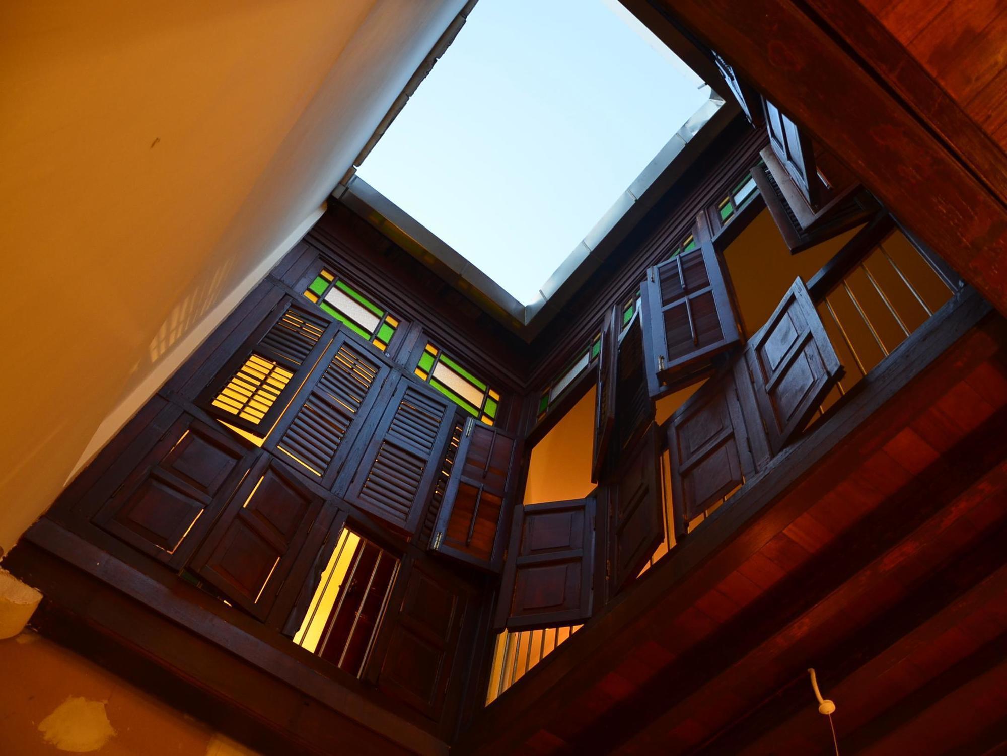 Red Inn Heritage Guest House 乔治敦 外观 照片