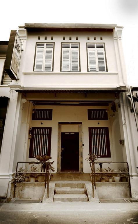 Red Inn Heritage Guest House 乔治敦 外观 照片