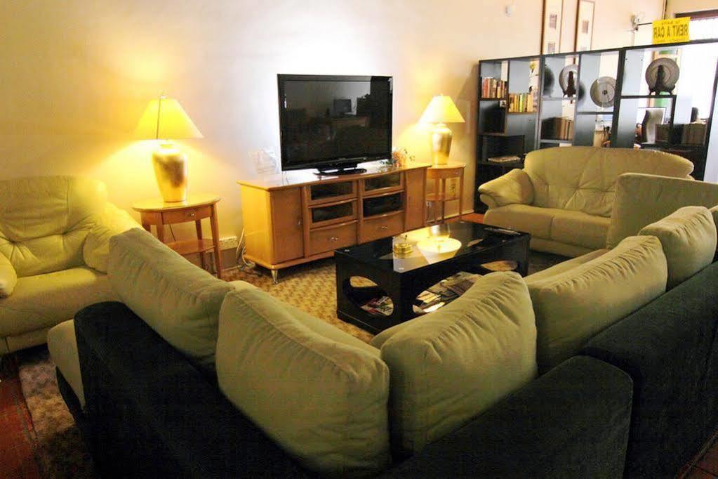 Red Inn Heritage Guest House 乔治敦 外观 照片